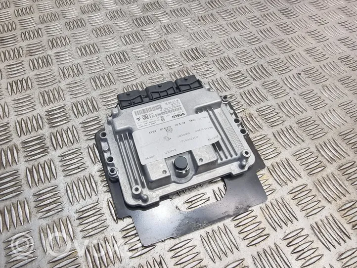 Citroen C3 Picasso Sterownik / Moduł ECU 9661204380