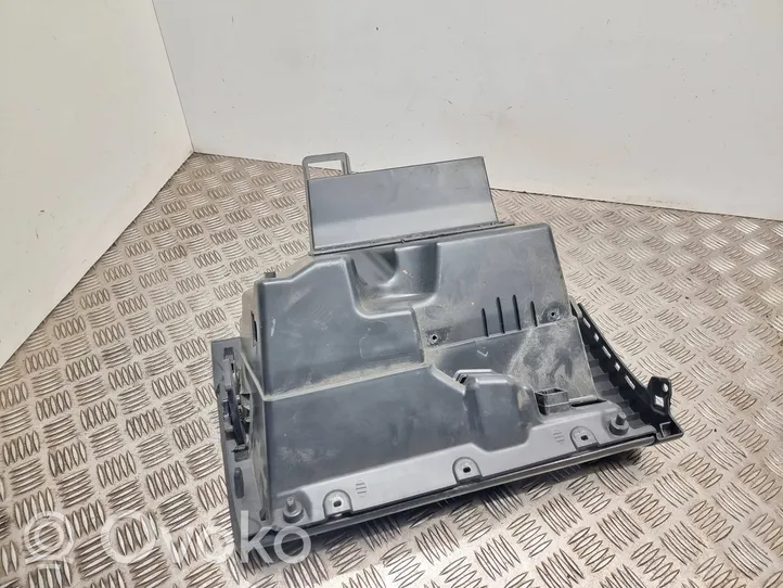 Volkswagen Cross Polo Glove box 6r1857097