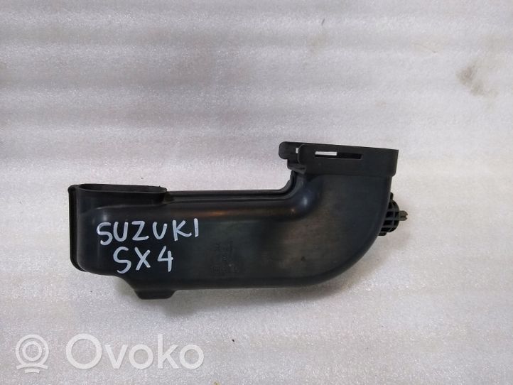 Suzuki SX4 Parte del condotto di aspirazione dell'aria 8092082