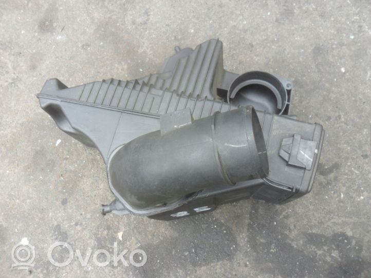 Renault Clio III Support, boîtier de filtre à air 8200398990