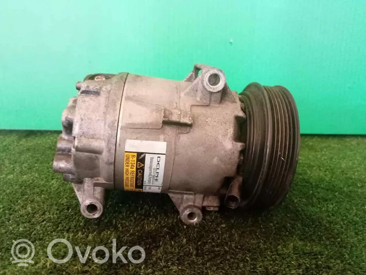 Nissan Almera N16 Ilmastointilaitteen kompressorin pumppu (A/C) 6561318