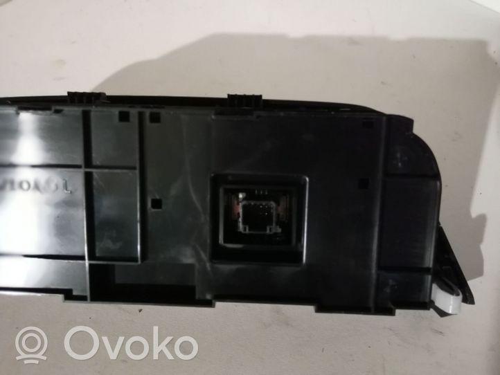 Toyota RAV 4 (XA40) Panel klimatyzacji 5590042450