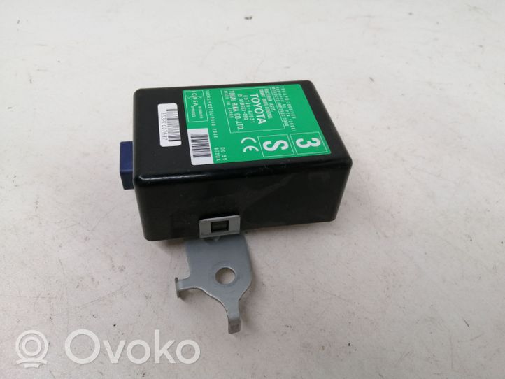 Toyota Prius (XW30) Oven ohjainlaite/moduuli 8974047031