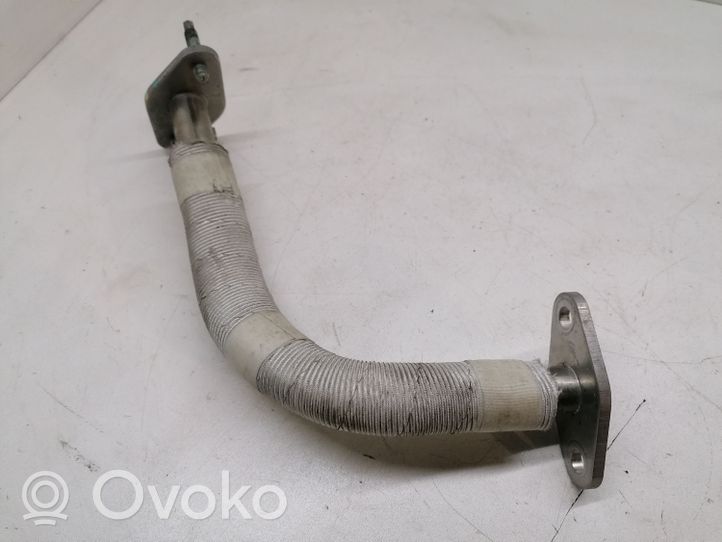 Toyota Yaris Tuyau de raccordement solide EGR 