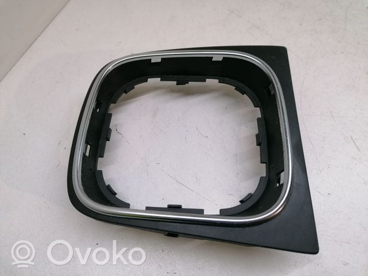 Volkswagen Golf V Rivestimento in plastica cornice della leva del cambio 1K0711113