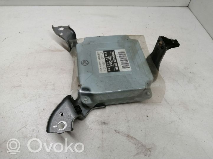 Toyota Prius (XW20) Pavarų dėžės valdymo blokas 8953547020