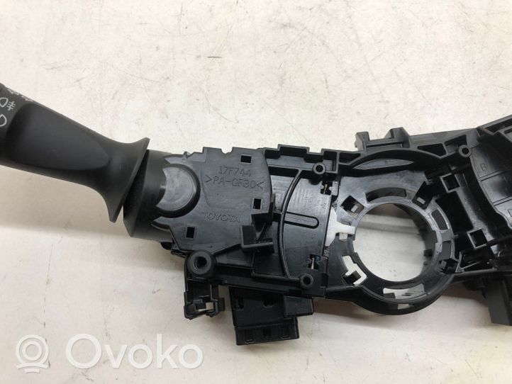 Toyota Prius+ (ZVW40) Leva/interruttore dell’indicatore di direzione e tergicristallo 17F744