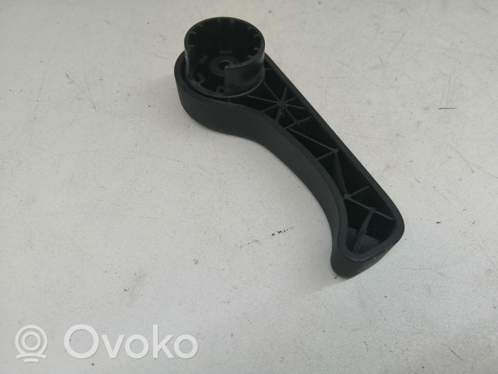 Hyundai ix20 Engine bonnet (hood) release handle 