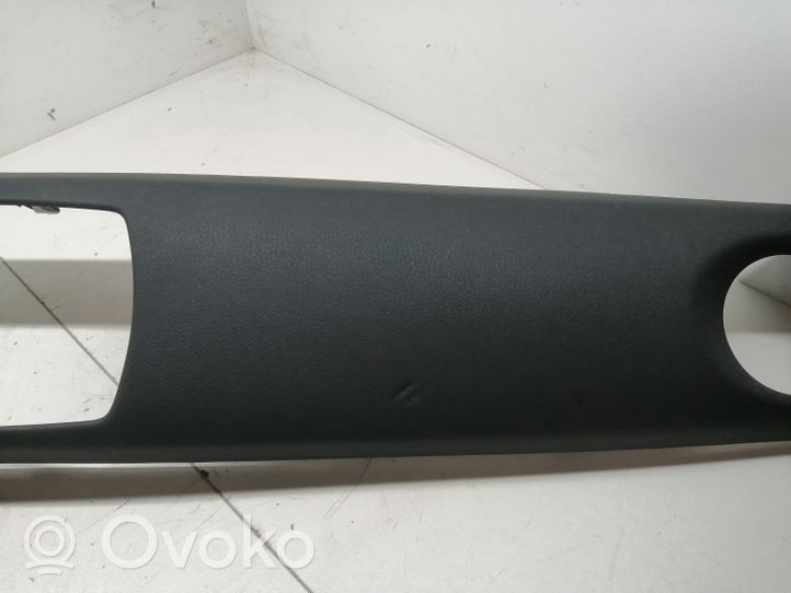 Toyota Yaris Panneau de garniture tableau de bord 554700D090