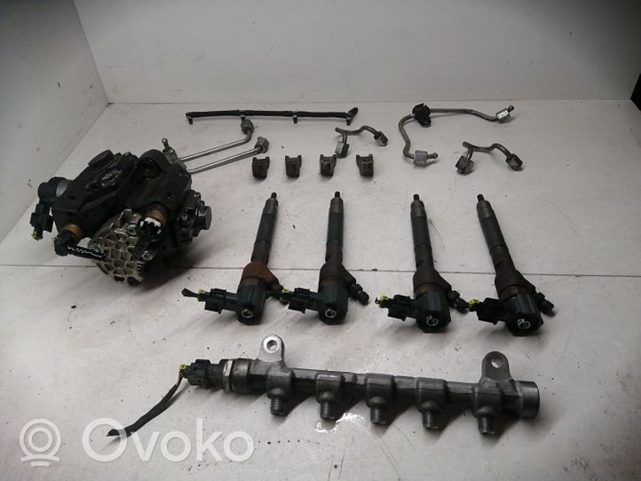 Hyundai i30 Set sistema iniezione carburante 331002A420