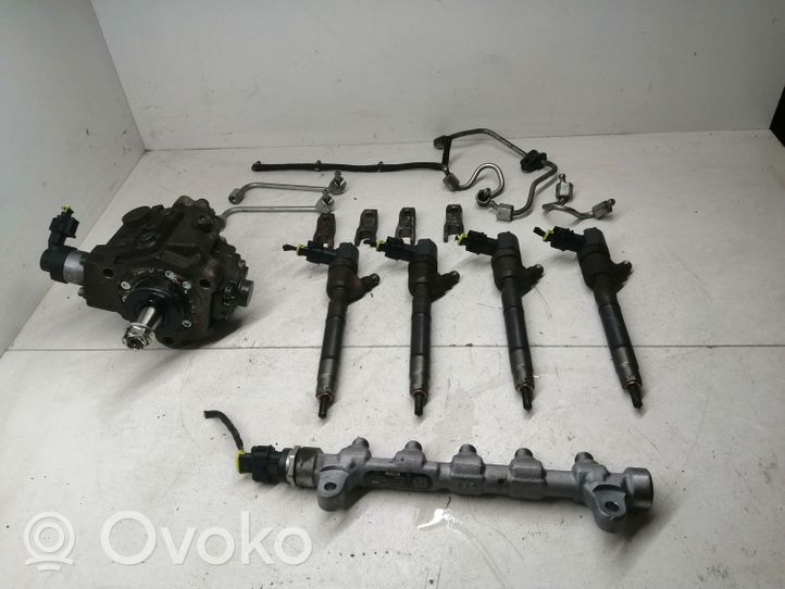 Hyundai i30 Set sistema iniezione carburante 331002A420