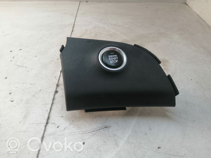 Hyundai i30 Interruttore a pulsante start e stop motore 84735A6100