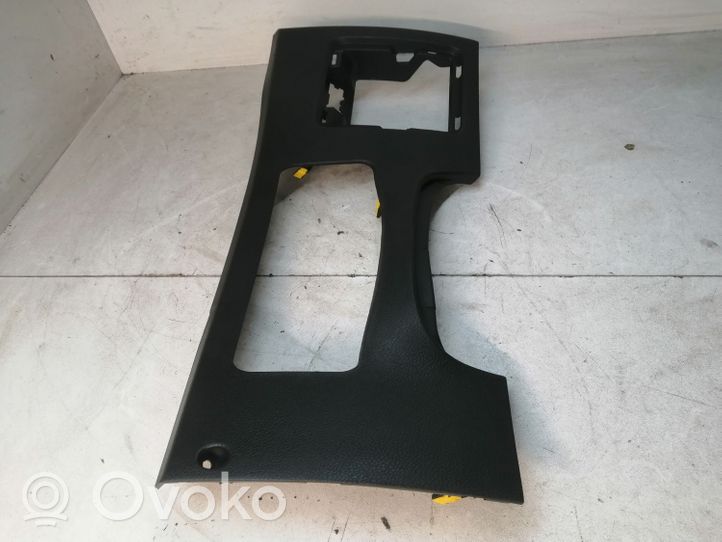 Hyundai i30 Rivestimento pannello inferiore del cruscotto 84750A6100