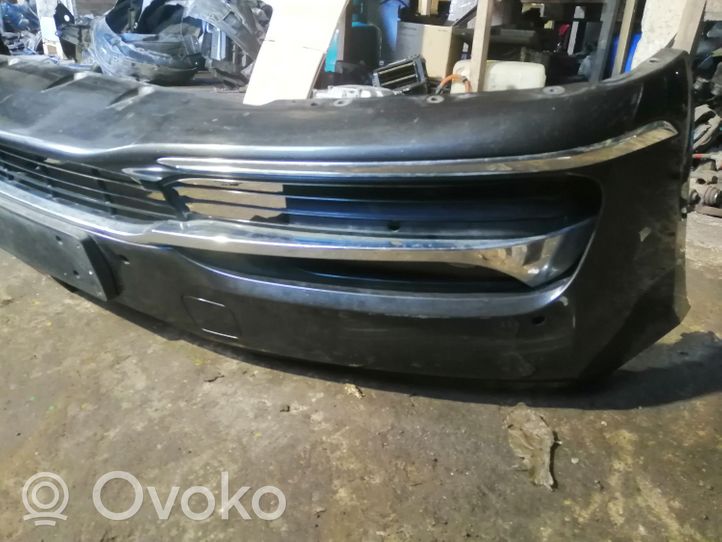 BMW 7 G11 G12 Front bumper G11V3314768