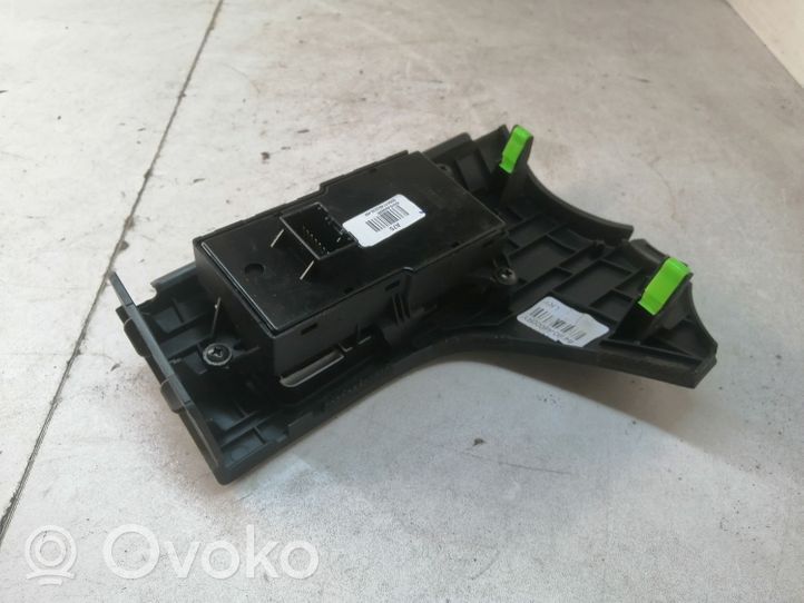 Hyundai i30 Other switches/knobs/shifts 84730A6000