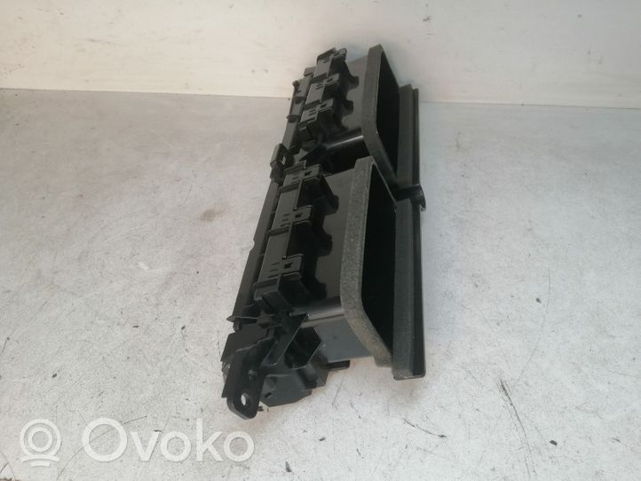 Toyota Prius (XW30) Other air conditioning (A/C) parts 5567047070