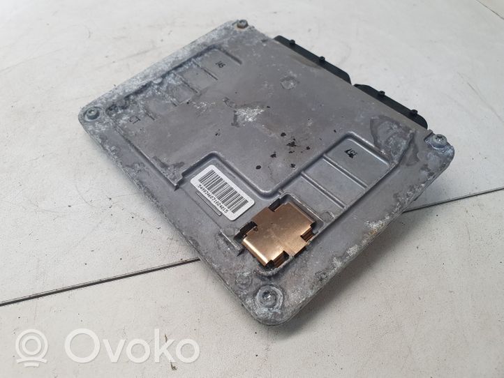 Volkswagen Golf VI Sterownik / Moduł ECU 06A906033JK