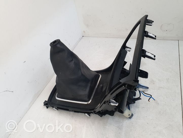 Mazda 6 Autres éléments de console centrale GDK164333