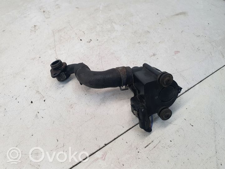 Audi A4 S4 B8 8K Pompe de circulation d'eau, chauffage auxiliaire Webasto 5Q0965561B