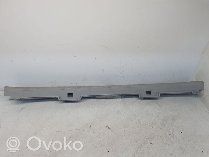 Lexus RX 330 - 350 - 400H Osłona pasa bagażnika 6942248010