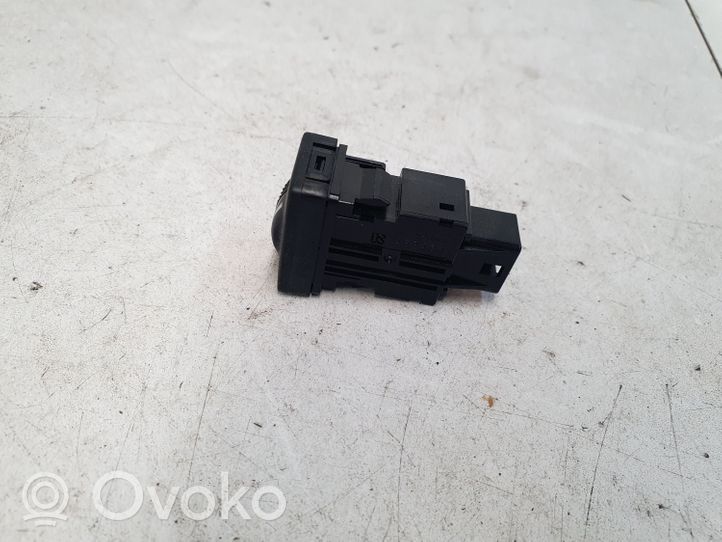Toyota Avensis T270 Seat heating switch 453484