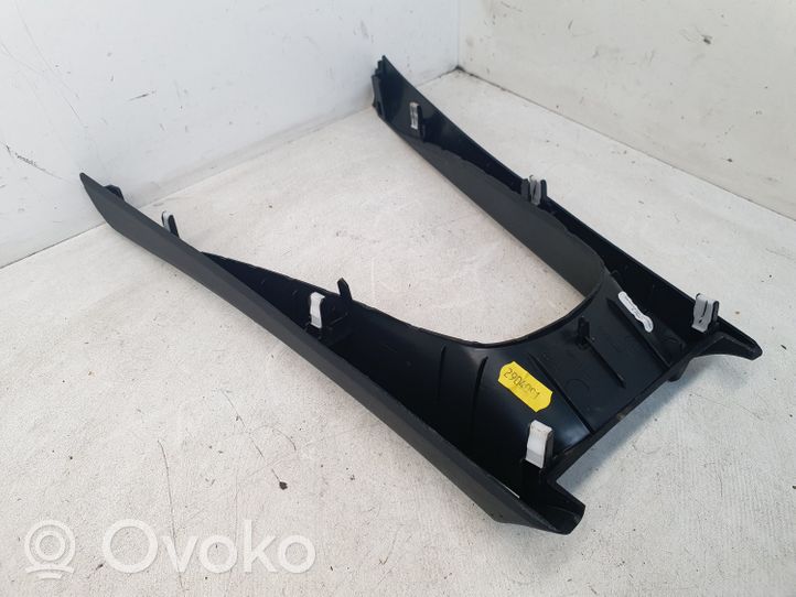 Toyota Avensis T270 Autres éléments de console centrale 5891305010