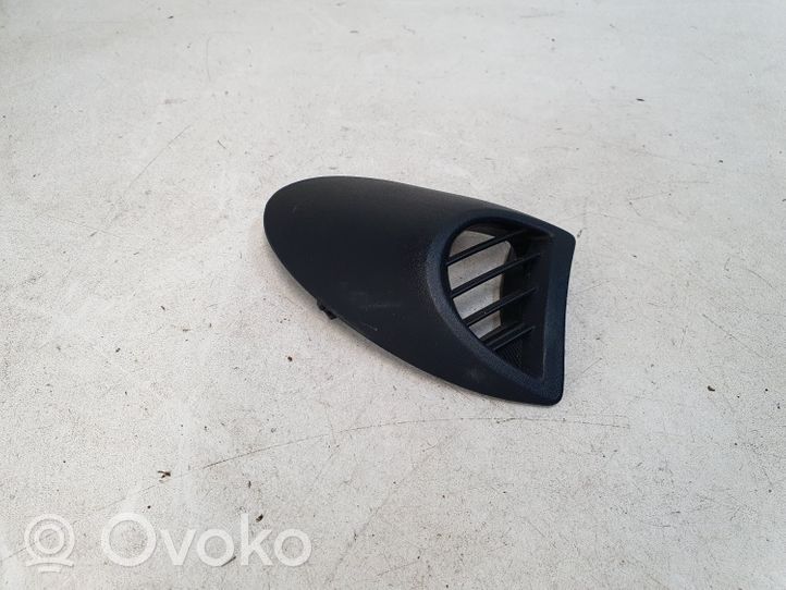 Toyota Yaris Lango oro grotelės 559610D010