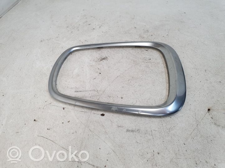 Toyota Yaris Kita centrinė konsolės (tunelio) detalė M0U021417