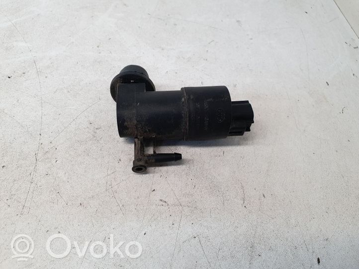 Toyota Yaris Pompe de lave-glace de pare-brise 853300F020