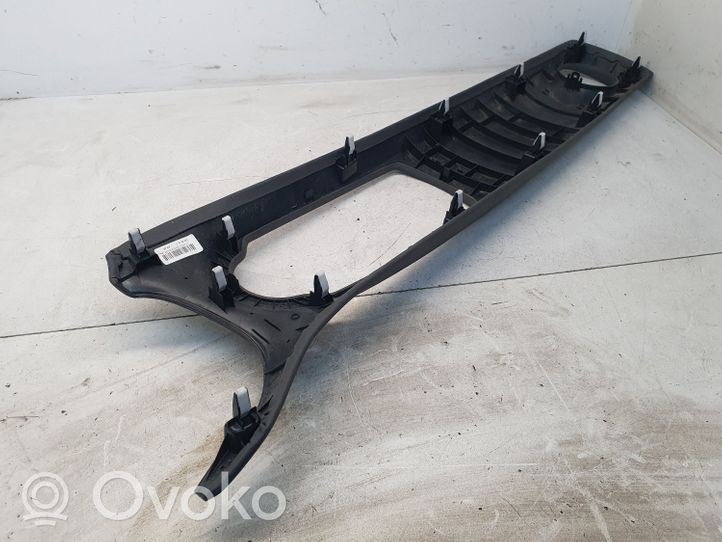 Toyota Yaris Panneau de garniture tableau de bord 554700D090