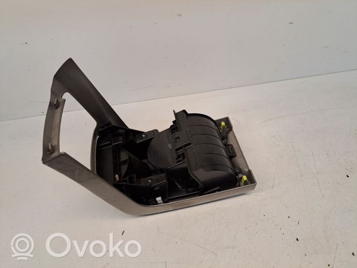 Toyota Prius (XW20) Portabicchiere 58821470101A823006G1A8C10