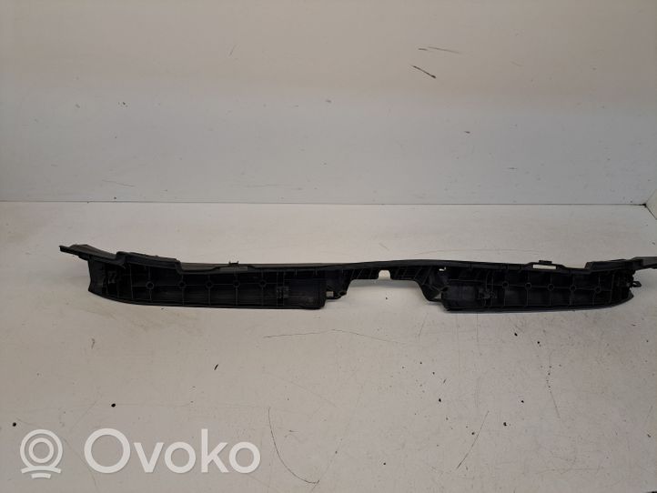 Toyota Prius (XW20) Bagažinės slenksčio apdaila 6471647010