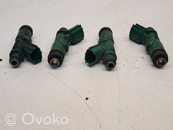 Toyota Prius (XW20) Set di iniettori 2325021020