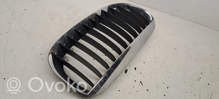 BMW 6 E63 E64 Front bumper upper radiator grill 51137077932