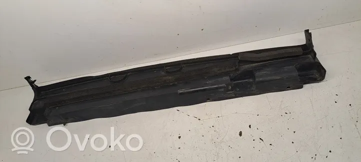 Nissan Qashqai Välijäähdyttimen ilmanohjauksen ilmakanava 215794EB0A