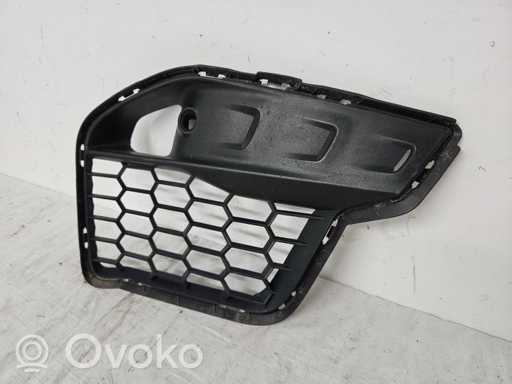 BMW X5M F85 Grille inférieure de pare-chocs avant 8056262