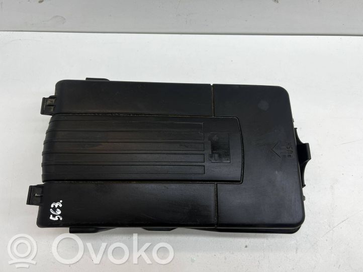 1K0915443C Volkswagen PASSAT B6 Couvercle de boîtier de batterie, 4.99
