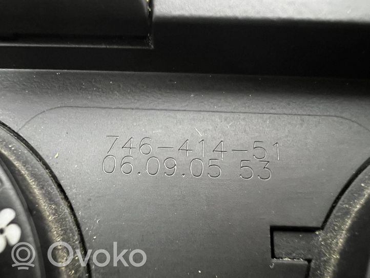 Volkswagen Touran I Panel klimatyzacji 74641451