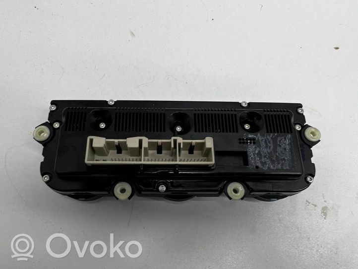 Volkswagen Touran I Panel klimatyzacji 74641451