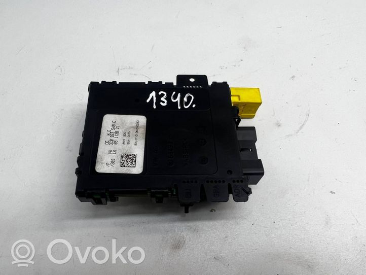 Volkswagen PASSAT B6 Pyyhkimen/suuntavilkun vipukytkin 3C0953549E