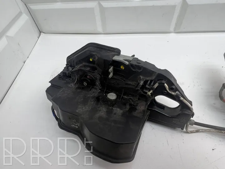 BMW 5 E60 E61 Etuoven lukko 7202157