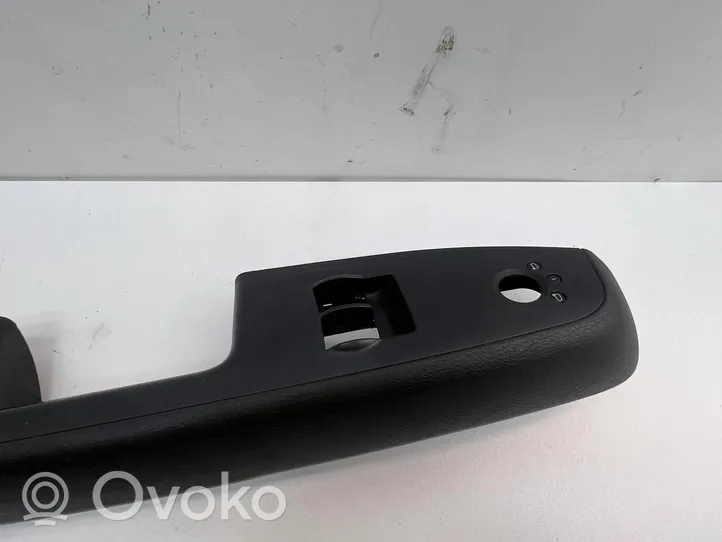 Audi A4 S4 B7 8E 8H Front door window switch trim 8E1867171