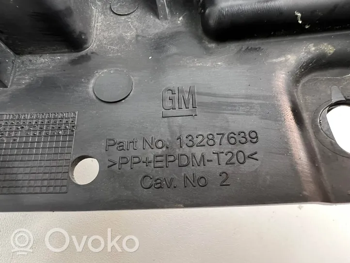 Opel Astra J Priekšējā luktura turētājs 13287639