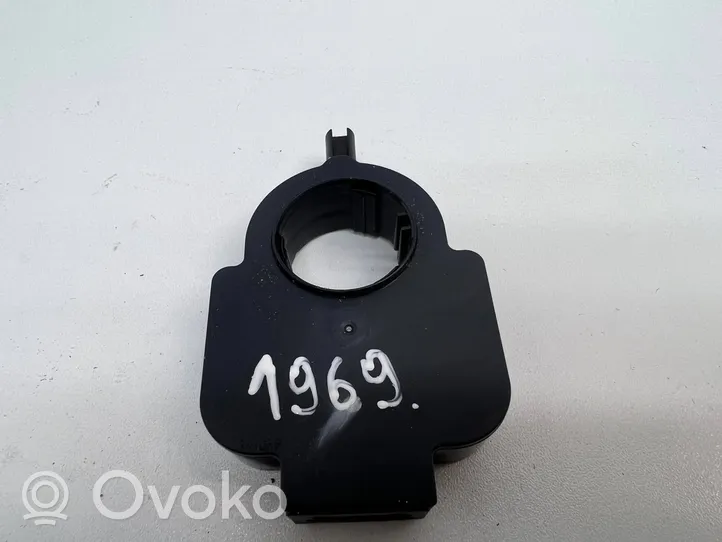 Opel Astra J Ohjauspyörän kulma-anturi 13579487