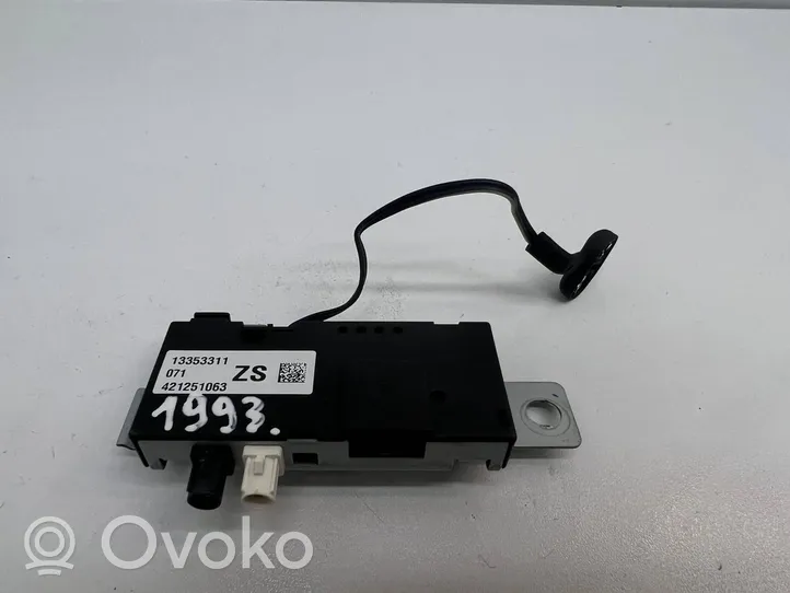 Opel Astra J Antenas pastiprinātājs 13353311