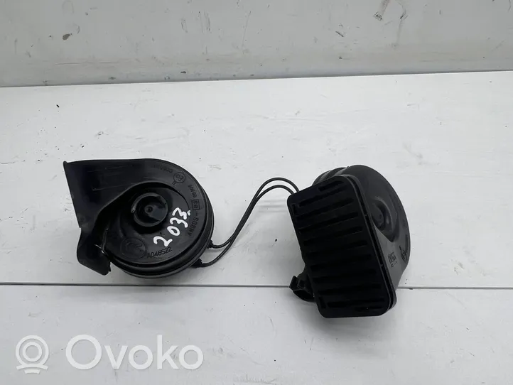 Opel Astra J Horn signal 55306