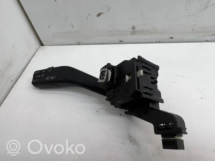 Audi A4 S4 B7 8E 8H Indicator stalk 1K0953513A