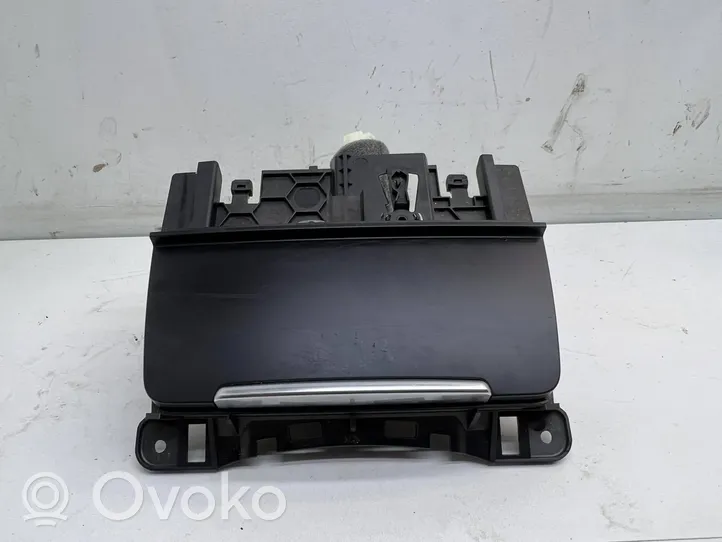 Audi A4 S4 B8 8K Popielniczka deski rozdzielczej 8K0857951