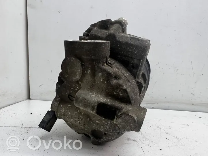 Audi A4 S4 B8 8K Ilmastointilaitteen kompressorin pumppu (A/C) 8K0260805L