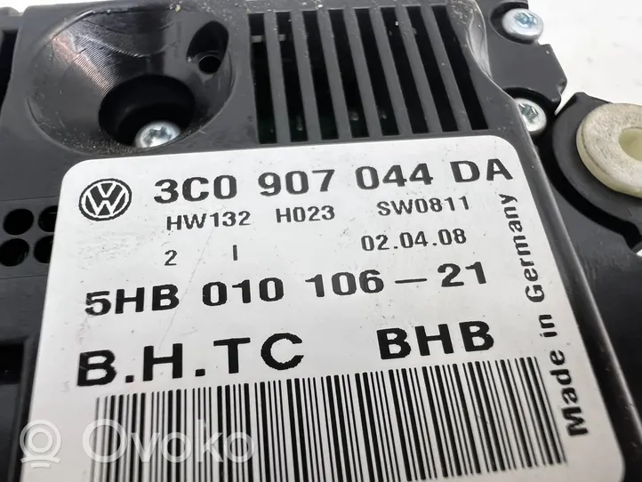 Volkswagen PASSAT B6 Centralina del climatizzatore 3C0907044DA